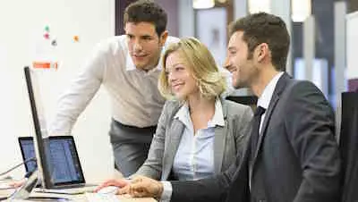 Женщина в мужском коллективе